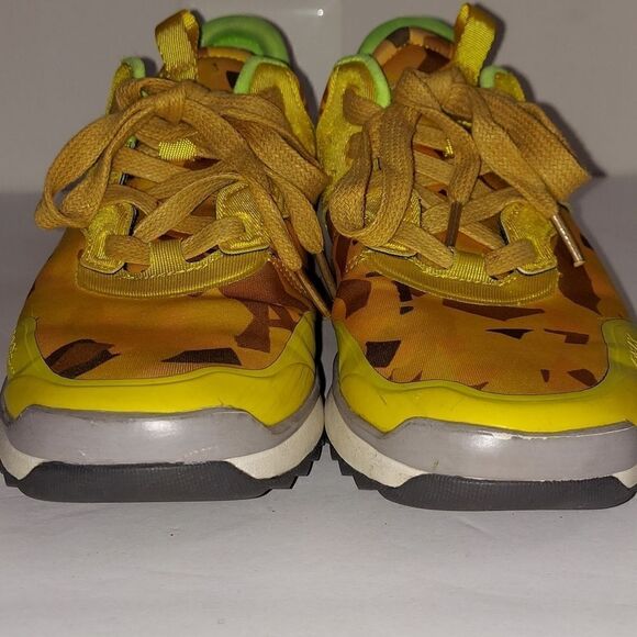 RAX Outdoor Yellow Geometric Print Sneakers Sz 5.5